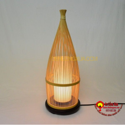 đèn tre để mặt bàn kiểu chụp đầu