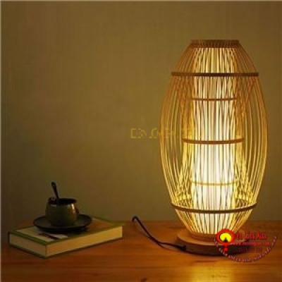 đèn tre để bàn kiểu trụ M004