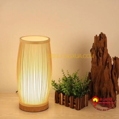 đèn tre để bàn kiểu trụ M008