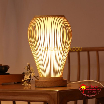 đèn tre để bàn kiểu trụ M009