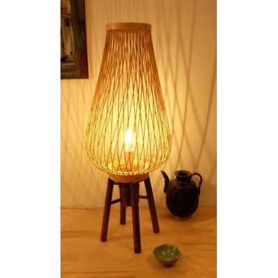 đèn tre để bàn kiệu trụ M017