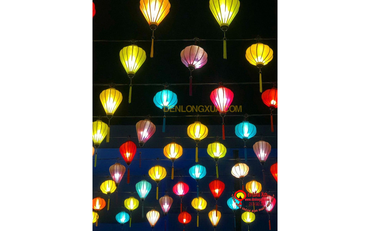 Đèn Lồng Trang Trí Đường Phố: Thắp Sáng Không Gian Đô Thị Chào Mừng Ngày 30/4