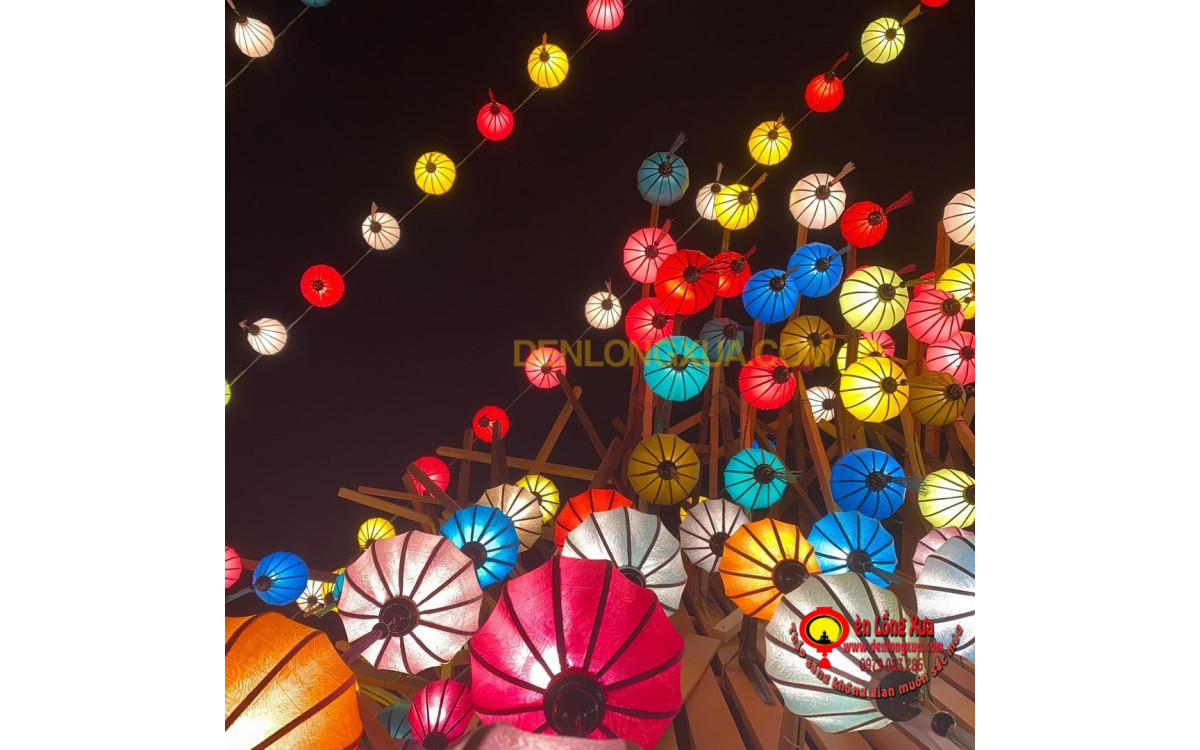 Bí Quyết Trang Trí Ấm Cúng và Độc Đáo Với Đèn Lồng & Dây Đèn LED Trang Trí